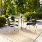 Flash Furniture – Table carrée de 27,5 po en aluminium/4 chaises en rotin noir, intérieur/extérieur (TLH-ALUM-28SQ-020BKCHR4-GG)-27,50 larg. x 27,50 prof. x 27,50 haut. (po)