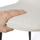 Homy Casa - Chaise de salle à manger rembourrée Charlton - Tissu Beige Ivoire avec pieds en métal noir - Paquet de 4-Soutien Ergonomique : Le dossier haut soutient une bonne posture et ajoute un confort supplémentaire.