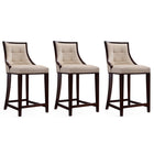 Manhattan Comfort - Tabouret de comptoir Fifth Avenue 19" traditionnel rembourré en similicuir - crème et noyer foncé - lot de 3-Tabouret de comptoir traditionnel avec dossier parfait pour une utilisation au bar et dans la cuisine. Ensemble de 3