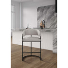Manhattan Comfort - Augusta tabouret de comptoir moderne de 22,8 po en similicuir rembourré - gris clair-Recouvert d’un magnifique similicuir avec rembourrage rempli de mousse haute densité