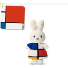 Just Dutch Miffy - Jouet en peluche de lapin fait à la main - Poupée inspirée du piet mondrian-Fabriquée par des artisans talentueux utilisant 100 pour cent de coton doux de haute qualité pour un toucher luxueux