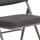 Chaise pliante Premium de la série HERCULES en métal et tissu gris à triple entretoise courbé et double charnière-Cadre incurvé à triple entretoise et double charnière