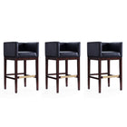 Manhattan Comfort - Tabouret de bar Kingsley 21" style milieu du siècle moderne, revêtement en similicuir, noir et noyer foncé, lot de 3-Tabouret de bar moderne du milieu du siècle avec banquette arrière parfait pour un bar et une cuisine. Ensemble de 3