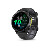 Garmin - Forerunner 970, titane DLC gris carbone avec boîtier noir et bracelet en pierre blanche noire/translucide-CONCEPTION PREMIUM - Notre écran tactile AMOLED le plus lumineux avec commandes à boutons, une lunette en titane légère et une lentille en saphir, ainsi qu'une lampe de poche LED intégrée pour une meilleure visibilité dans l'obscurité pendant les courses tôt le matin ou tard le soir.