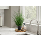 Monarch Specialties - Plante Artificielle - 23 po H - Gazon - Mis En Pot - Touche Réelle - Herbe Verte - Pot Noir-Avec sa herbe verte vibrante qui semble vraie au toucher, cette plante artificielle d'intérieur est l'ajout parfait pour toutes surfaces