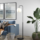 Hudson&Canal - Lampadaire Harrison Arc avec abat-jour en verre - Bronze noirci/lait blanc-Comprend un cordon de 8 pieds avec interrupteur au pied