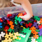 Plus-Plus Big Set - Set of 400/Tub-Plus-Plus empowers children with free explorative play as they encourage fine motor skills, logic, creativity and imagination all without the use of screens.