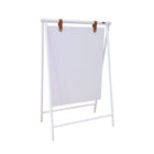 Futech - Panneau oscillant en métal à structure en A avec cadre - 56 cm (L) x 71 cm (H) - Blanc-Construction robuste en métal en cadre en A conçue pour résister aux conditions extérieures et à un usage fréquent.