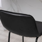 HOMCOM - Tabourets de bar rembourrés en microfibre - noir - paquet de 2-Patins réglables et antidérapants des chaises de comptoir protègent le sol des rayures et assurent la stabilité 
