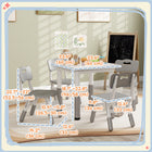 Qaba - Ensemble table et chaises réglables en hauteur pour tout-petits (5 pièces) - Gris-L'ensemble de cinq pièces comprend une table et des chaises pour les activités de groupe 