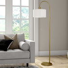 Hudson&Canal - Lampadaire Veronica Arc avec abat-jour en tissu - Laiton antique/blanc-Une finition en laiton antique fabriquée à la main est appliquée sur la base ronde en métal