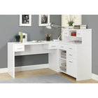 Monarch Specialties - 7028 Bureau - Blanc En Coin Cote Droit Ou Gauche-Options de rangement ouvertes et fermées en plusieurs tailles, y compris 3 armoires avec 1 étagère réglable, 7 tiroirs de rangement sur glissières métalliques et 1 tiroir pour dossiers standard ou légaux, le tout agrémenté de poignées argentées contemporaines.