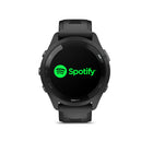 Garmin - Forerunner 265, lunette et boîtier noirs avec bracelet en silicone noir/gris poudre-Le GNSS multibande avec la technologie SatIQ offre une precision de positionnement superieure dans des environnements difficiles tout en optimisant la duree de vie de la batterie de l'appareil
