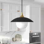 Hudson&Canal - Suspension Alvia de 37,8 cm de large, Hudson&Canal, avec abat-jour en métal et verre - Noir mat, laiton et blanc-Une finition artisanale noire mate et nickel poli est appliquée sur la base ronde en métal et en verre