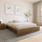 Nexera - Lit Plateforme Queen James en Chêne Brun-Fonctionnalité Pratique : Des bordures extra-larges offrant un style moderne et des espaces pratiques pour les livres ou les appareils
