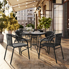Table carrée en verre et en métal 28 po avec bordure en rotin noir et 4 chaises empilables en rotin noir (TLH-073SQ-037BK4-GG)-L'ensemble comprend une table et 4 chaises
