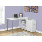 Monarch Specialties - 7133 Bureau - Blanc En Coin Droit Ou Gauche-Elle offre un rangement ouvert et fermé avec 3 tiroirs de rangement pratiques, dont un tiroir à classeurs pour les dossiers de format standard ou légal, une étagère réglable pour placer une petite imprimante, des livres ou des documents pour une organisation efficace.