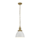 Hudson&Canal - Suspension Elodie , 30 cm de large, avec abat-jour en métal - Blanc mat/laiton/blanc mat-Associé à un abat-jour en métal dôme blanc mat
