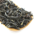 Tao Tea Leaf - Thé noir Earl Grey biologique, boîte de thé en vrac de 50 g-Ce thé a une délicieuse saveur chaude et citronnée qui vient de plusieurs siècles de raffinement. Ce thé est incroyable, qu’il soit servi chaud ou glacé