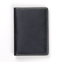 Decent Living - Étui à passeport en cuir - Noir-Matière : Cuir véritable pleine fleur pour une qualité et une sophistication durables