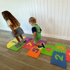 Kore Design - Tapis de jeu en mousse pour enfants, marelle emboîtable (12,6 po × 12,6 po × 0,40 po) - Lot de 12-Temps de jeu interactif : inspirez l'amour de votre enfant pour les puzzles avec notre tapis de puzzle numérique vibrant, suscitant des heures d'excitation et d'apprentissage en une seule session de jeu !
