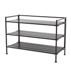 Seville Classics – Étagère à chaussures en bois-résine à 3 niveaux-Les tablettes sont extensibles horizontalement (requiert 2 unités et des tablettes supplémentaires)
