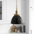 Hudson&Canal - Suspension Elodie , 20 cm de large, avec abat-jour en métal - Bronze noirci/laiton/bronze noirci-Des finitions artisanales en bronze noirci et en laiton sont appliquées sur la base ronde en métal