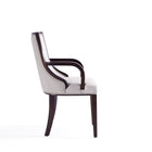 Manhattan Comfort - Lot de 2 fauteuils de salle à manger traditionnels Grand 22,5 po en similicuir gris clair-Option d’achat avec chaises de salle à manger assorties
