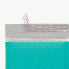 Quality Park - Enveloppes à bulles en poly avec fermeture pelable Redi-Strip - 9 po L x 6 po l - sarcelle - paquet de 8-Chaque enveloppe à bulles est fabriquée à partir de poly durable et résistant à l’usure qui aide à protéger les articles de l’humidité, du froid et de la pluie pendant le transport
