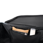 Bugatti - Valise de cabine à coque souple  20po de la collection Cannes - Bleu-Double roues pivotantes à 360° pour un roulement fluide et silencieux
(8 roues)