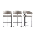 Manhattan Comfort - Augusta tabouret de bar moderne 22,8" en similicuir rembourré - gris clair - lot de 3-Tabouret de bar moderne avec dossier parfait pour une utilisation au bar et dans la cuisine