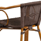 Flash Furniture - Chaise de patio de restaurant de la série Cadiz en rotin brun foncé avec cadre en aluminium-bambou rouge-Appuis-Bras intégrés