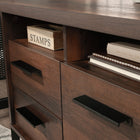 Sauder 66"W La Collection Briarbrook Bureau en L - Finition Barrel Oak-Fini sur toutes les faces pour un placement polyvalent dans n'importe quelle pièce