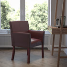 Flash Furniture – Fauteuil d’appoint de direction en cuir avec pattes en acajou, bourgogne-Pieds en bois fini acajou