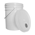 WASIP Plastic Pail - Metal Handle with Lid - White - 20L-Reusable 5-gallon bucket with a metal handle