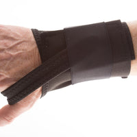 Impacto EL40 Wrist Support Single Strap, Extra Large, Right-Flexible stays restrict the wrist from over flexion and over extension