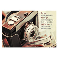 Millbrook Studios – Cartes de souhaits et enveloppes, Focus On The Positive, 5 3/8 x 7 3/4 po, 18/paquet (06239)-Imprimées sur du papier cartonné non couché