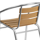 Chaise empilable de restaurant commerciale d'intérieur-extérieur en aluminium avec dossier à trois lattes en faux teck-Cadre en aluminium