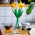 LEGO Daffodils - 216 Pieces-Try flower arranging – The daffodils can be combined with other flower sets (sold separately), making it easy to create a bespoke LEGO bouquet