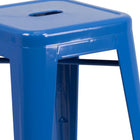 Flash Furniture – Tabouret de comptoir de 24 po en métal sans dossier, int/ext, siège carré, bleu (CH3132024BL)-S'empile de 4 à 8 de haut
