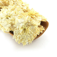 Tao Tea Leaf - Tisane de chrysanthème biologique, 50 g de thé en vrac-Semblable aux fleurs de jasmin, cette tisane a un effet de refroidissement qui peut aider à faire baisser la fièvre