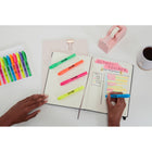 Sharpie Gel Pen-Style Highlighters - Assorted Colours - 5 Pack-Twist bottom to advance gel stick