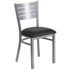 Chaise de restaurant HERCULES en acier à traverses horizontales, argenté, siège en vinyle noir, 2/bte (XUDG60401BKV)-Capacité de poids de 500 lb