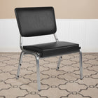 Chaise de réception médicale bariatrique de la série HERCULES en vinyle antimicrobien noir avec dossier à panneau de 3/4-Siège rembourré de 2,5 po en mousse épaisse