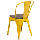 Flash Furniture - Chaise empilable en métal jaune avec siège en bois-Dossier courbé avec latte verticale