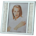 Elegance – Cadre photo de vedette à cristaux 5 po x 7 po-Ce cadre lourd apporte un peu d’opulence chez vous.