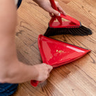 Vileda Oskar Broom with Dustpan-Designed with ecofibres bristles made from 100% recycled plastic
