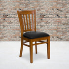 Flash Furniture – Chaise de restaurant en bois à traverses verticales, cerisier, siège en vinyle noir (XUDGW08VRTCYBKV)-Siège rembourré en mousse épaisse de 2.5 pouces