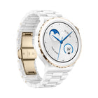 Huawei - La montre Watch GT3 Pro 46 mm, Céramique-Une structure de céramique nanocristalline, un cadran de montre saphir. Cette montre est finie par un polissage à la poudre de diamant ce qui lui donne une texture d'un blanc pur et sans défaut -fascinante pour les yeux, également respirante et confortable au poignet.
