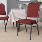 Flash Furniture – Chaise banquet empilable à haut dossier, siège en tissu bourgogne 2,5 po, argenté (NGC01HTS2201SV)-Siège et dossier rembourrés